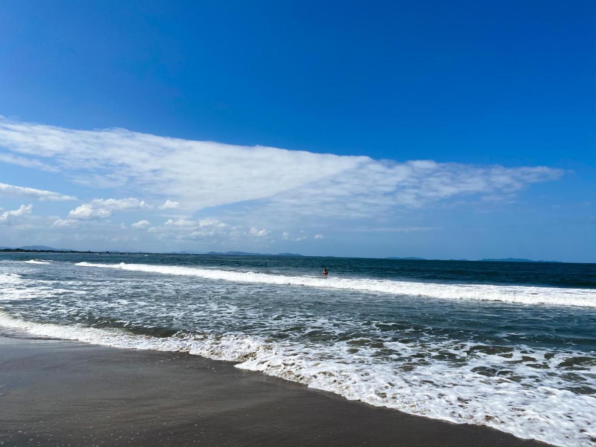 La Ensenada Beach Resort Tela Kültér fotó