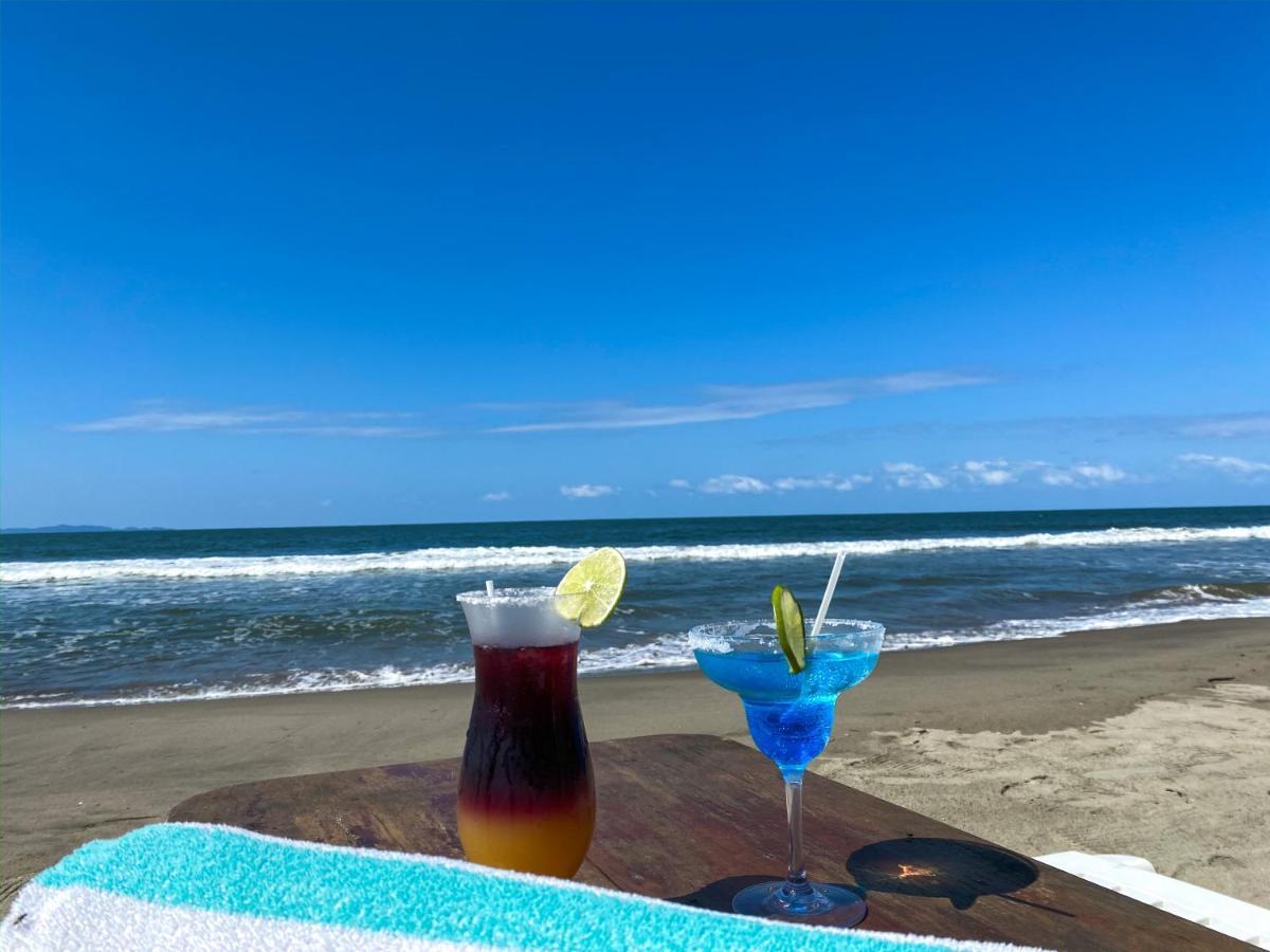 La Ensenada Beach Resort Tela Kültér fotó