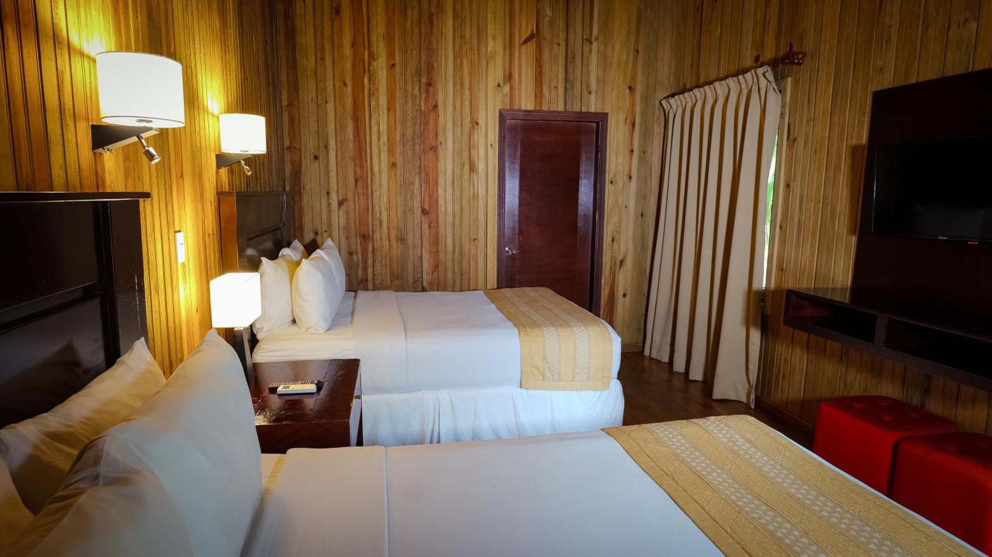 La Ensenada Beach Resort Tela Kültér fotó