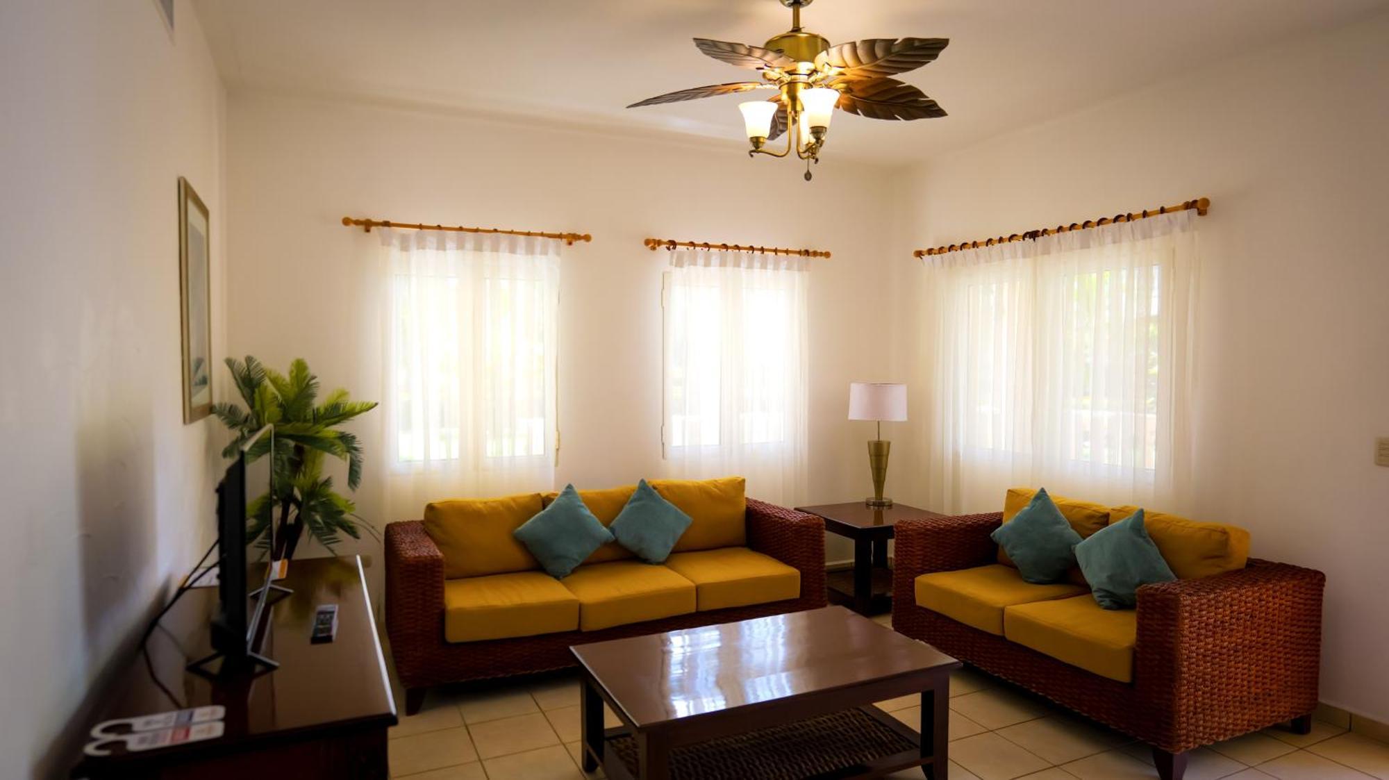 La Ensenada Beach Resort Tela Kültér fotó