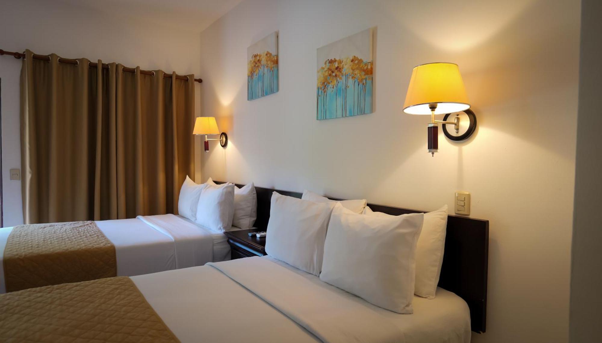 La Ensenada Beach Resort Tela Kültér fotó